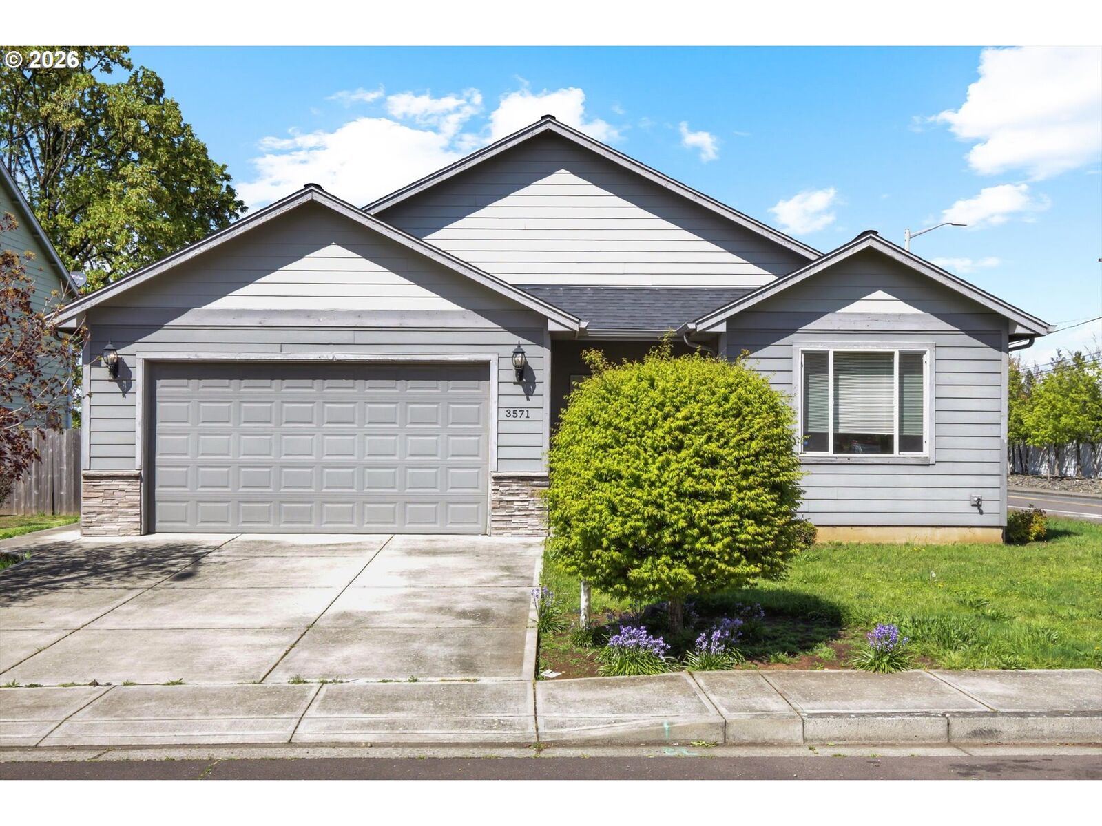 Property Photo:  3571 Anchor Ct  OR 97305 