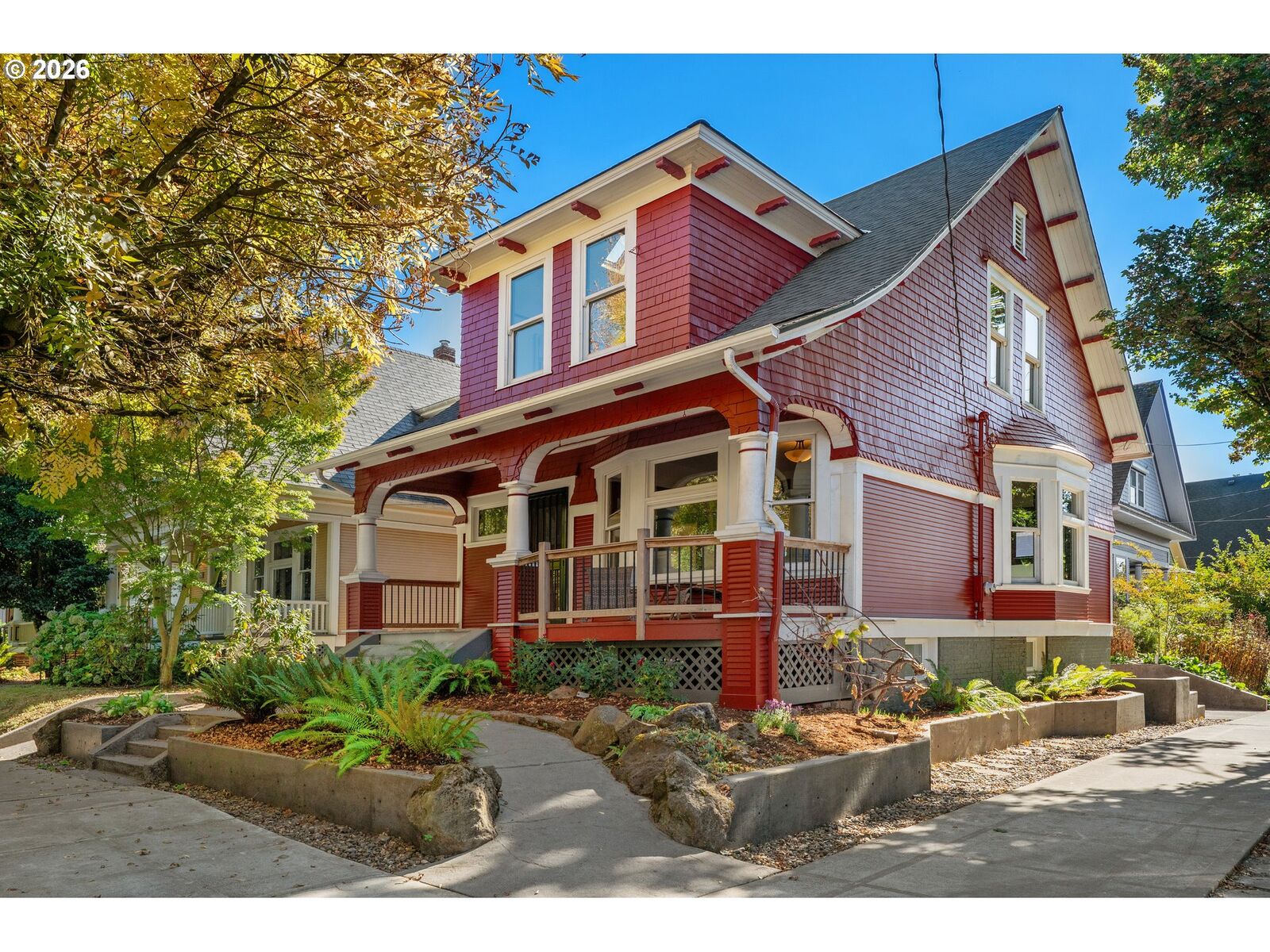 Property Photo: 102 NE Monroe St OR 97212