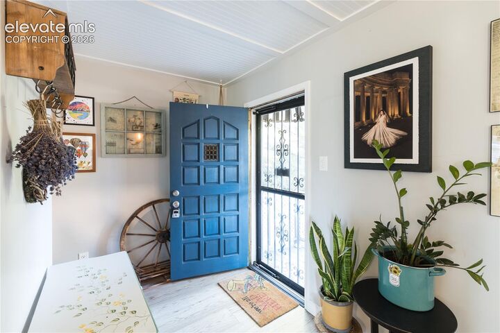 Property Photo:  1404 N Prospect Street  CO 80907 