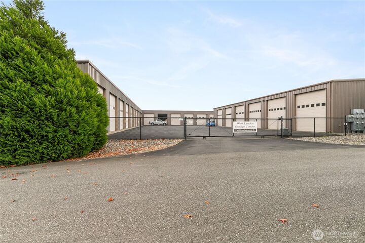 Property Photo: 2305 Leatherwood Dr. 2 WA 98264