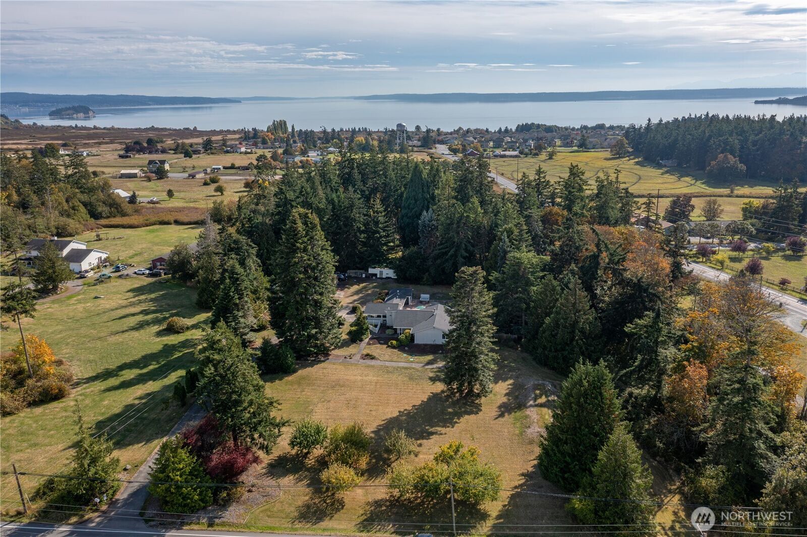 Property Photo: 410 Silver Lake Road WA 98277