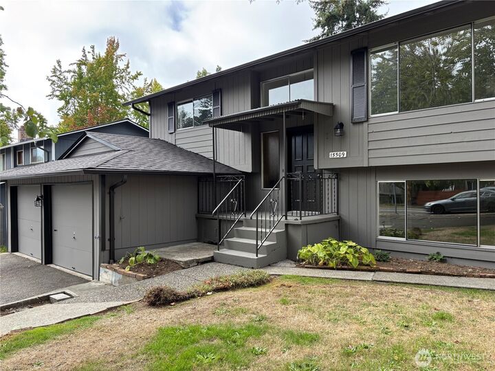 Property Photo:  15509  Meridian Avenue N  WA 98133 