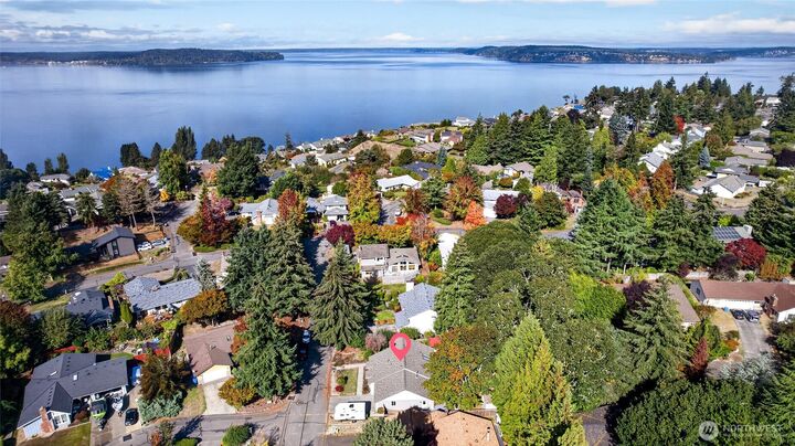 Property Photo:  105  Lila Street  WA 98388 