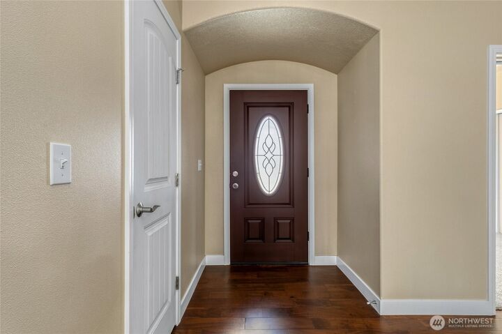 Property Photo:  403 SE 3rd Street  WA 99324 