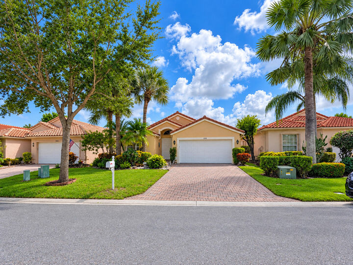 Property Photo: 5288 Grey Birch Lane FL 33437