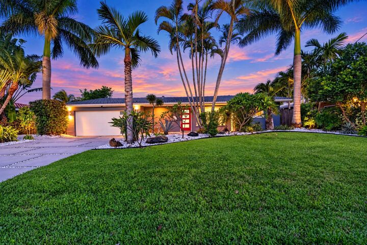 Property Photo:  4100 NE 15th Terrace  FL 33334 