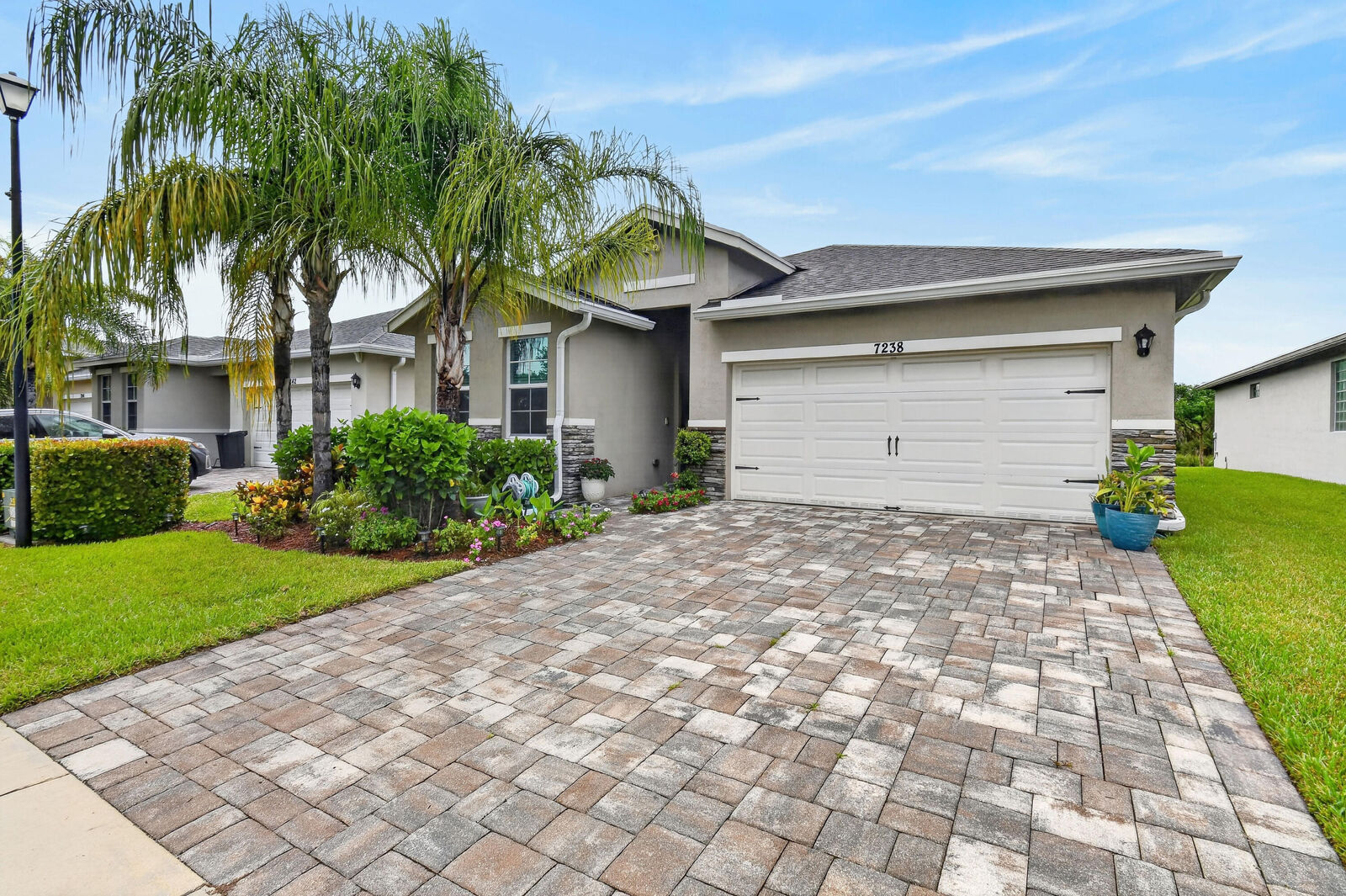 Property Photo: 7238 SE Pine Valley Court FL 33455