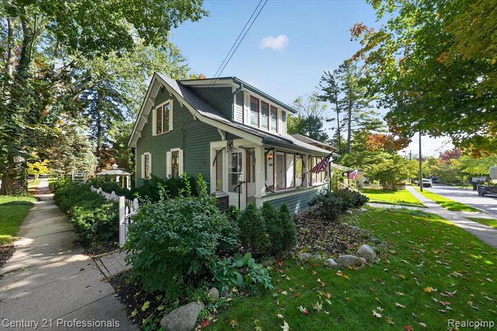 Property Photo: 234 N Rogers Street MI 48167