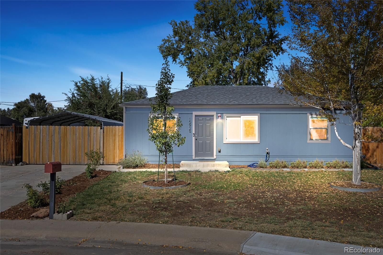 Property Photo:  10925 W 39th Avenue  CO 80033 