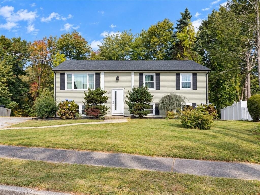 Property Photo:  76 Verdant Drive  RI 02920 