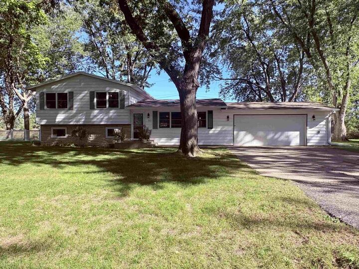Property Photo:  2421 S Dewey Avenue  WI 53511 