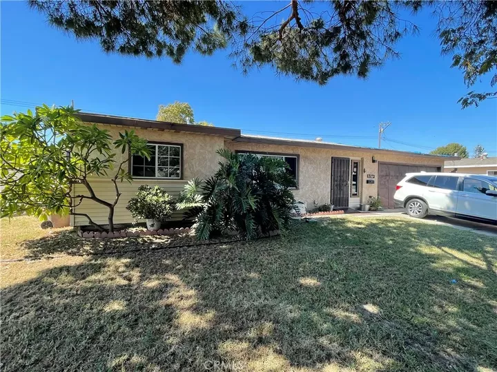 Property Photo: 13735 Roxey CA 92843