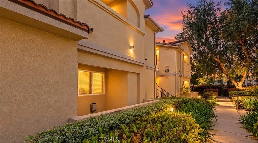 Property Photo:  41410 Juniper 1712  CA 92562 