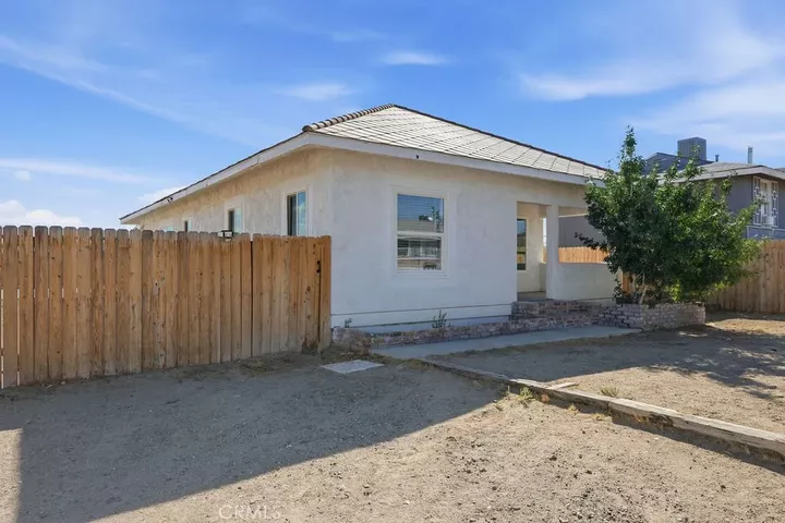 Property Photo: 270 Juniper Street CA 92311