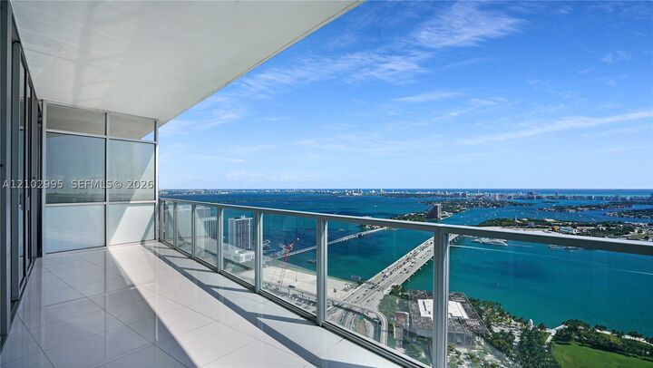 Property Photo:  1100 Biscayne Blvd 5202  FL 33132 