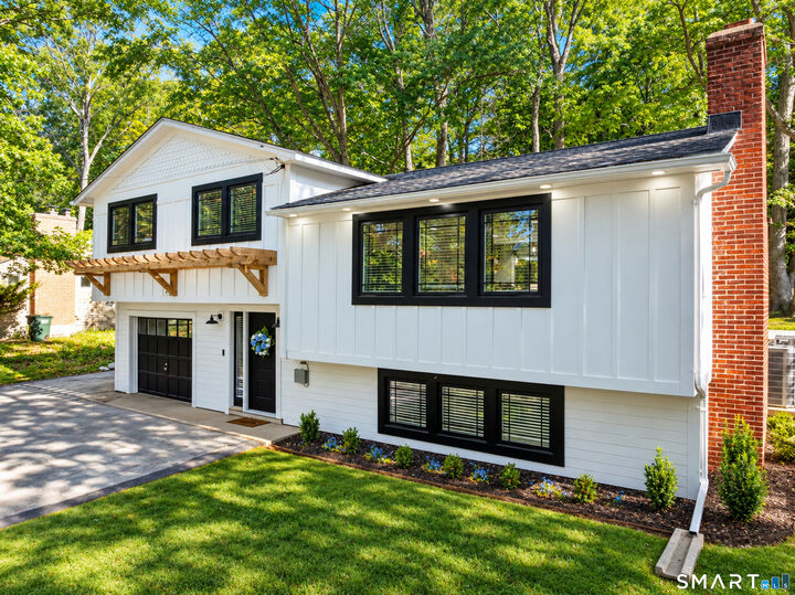 Property Photo:  52 Stonybrook Road  CT 06335 