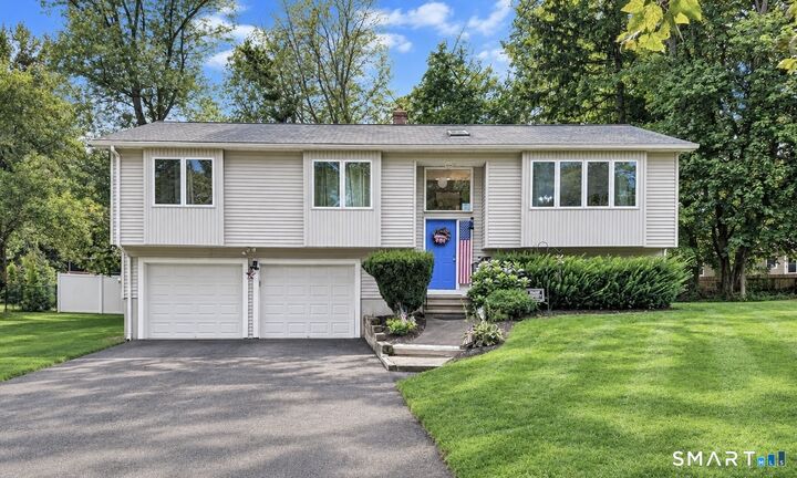 Property Photo:  17 Pier Court  CT 06460 