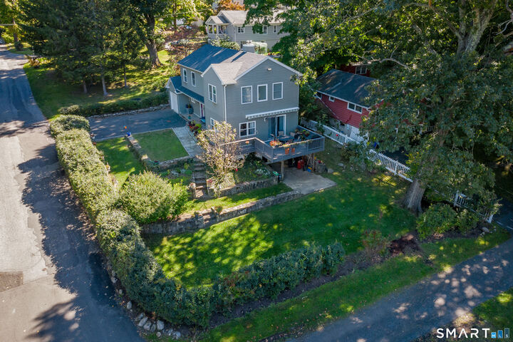 Property Photo:  14 Moody Lane  CT 06811 