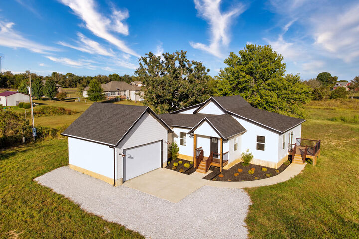 Property Photo:  6074 6080 N State Highway 125  MO 65742 
