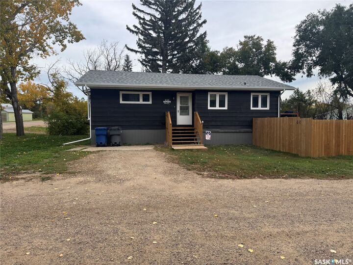 Property Photo:  333 Centre Street  SK S0H 0Z0 