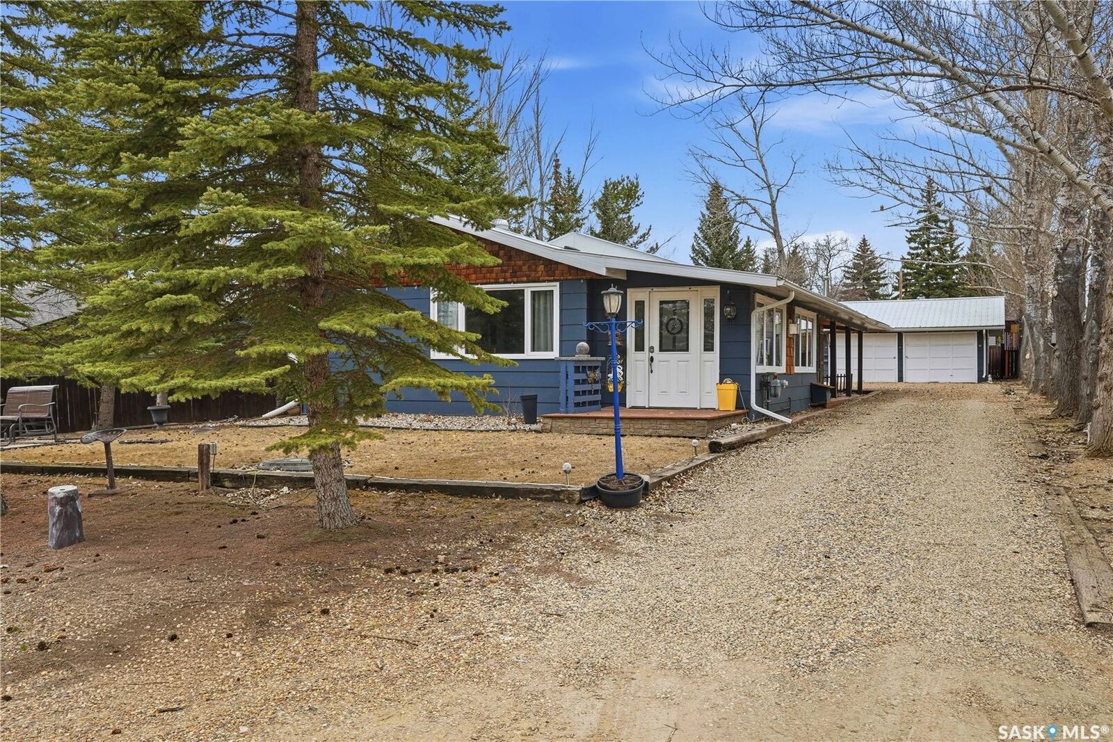 Property Photo:  18 Mallard Street W  SK S0H 2K0 