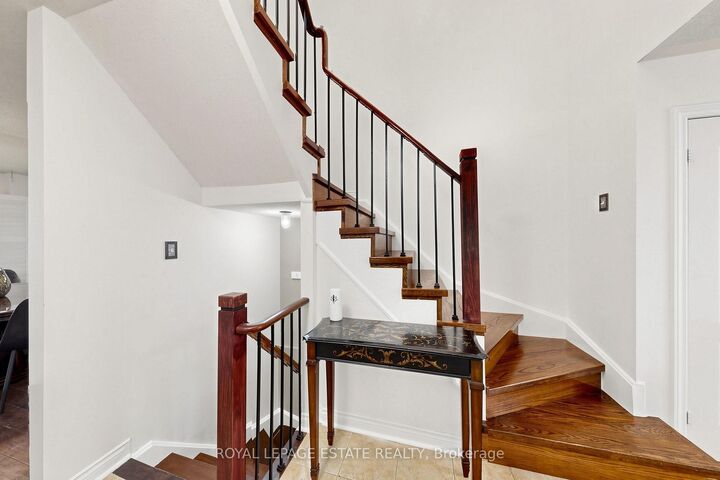 Property Photo:  10 Dooley Crescent  ON L1T 4J4 