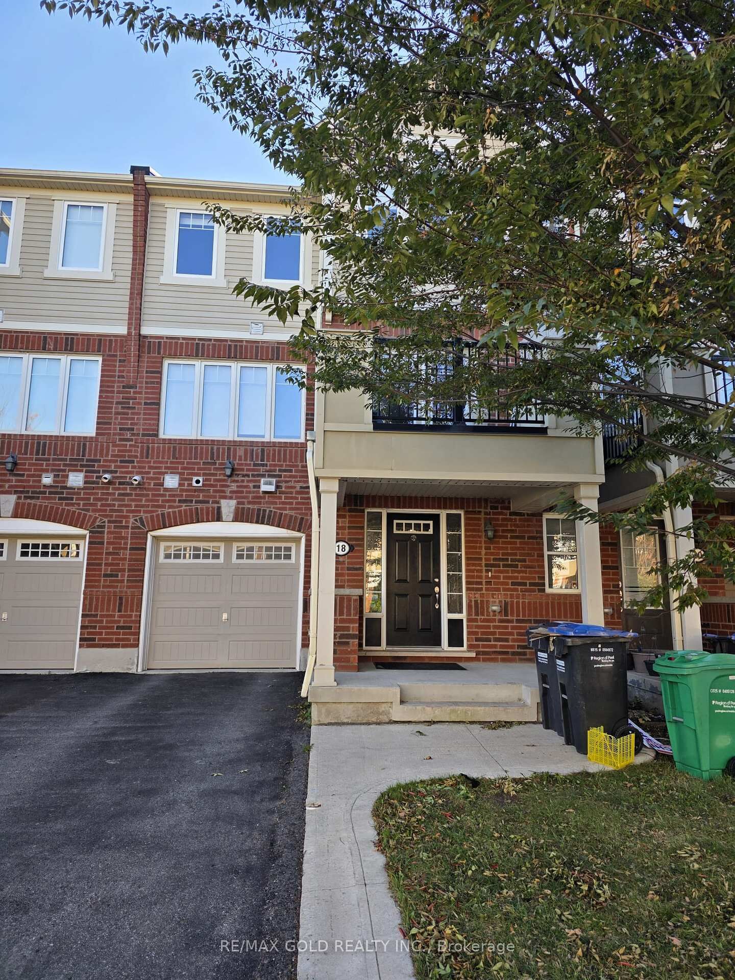 Property Photo:  18 Arnprior Road  ON L7A 0W2 