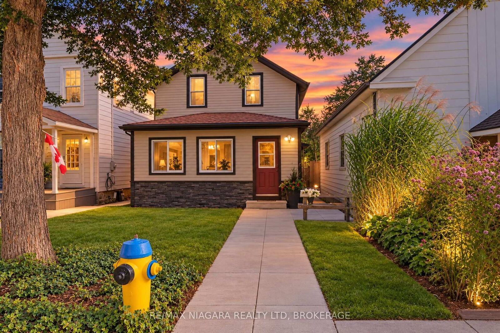 Property Photo:  15 Adelaide Street  ON L3M 1X2 