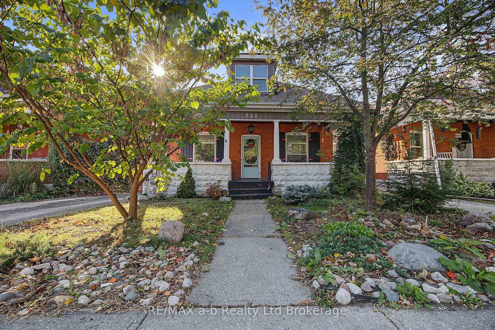 Property Photo: 225 Graham Street ON N4S 6K6