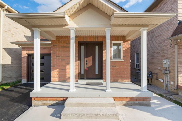 Property Photo:  84 Tideland Drive  ON L7A 2W1 
