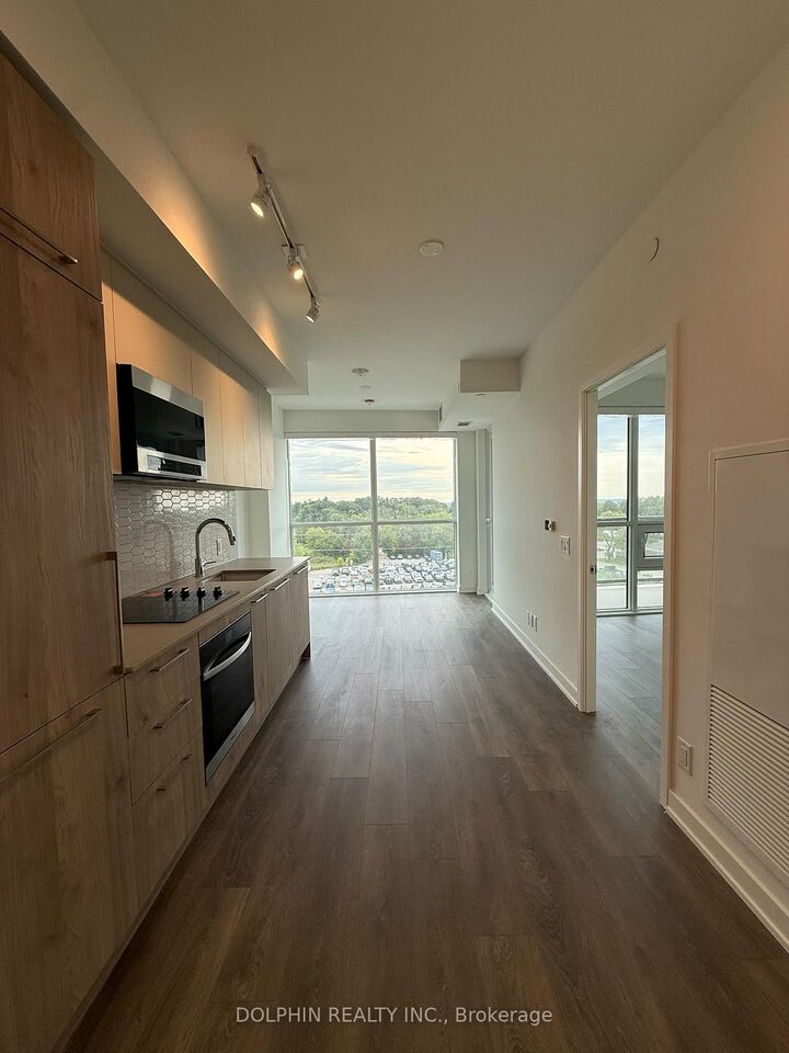Property Photo: 1381 Lakeshore Road E 615 ON L5E 1G6