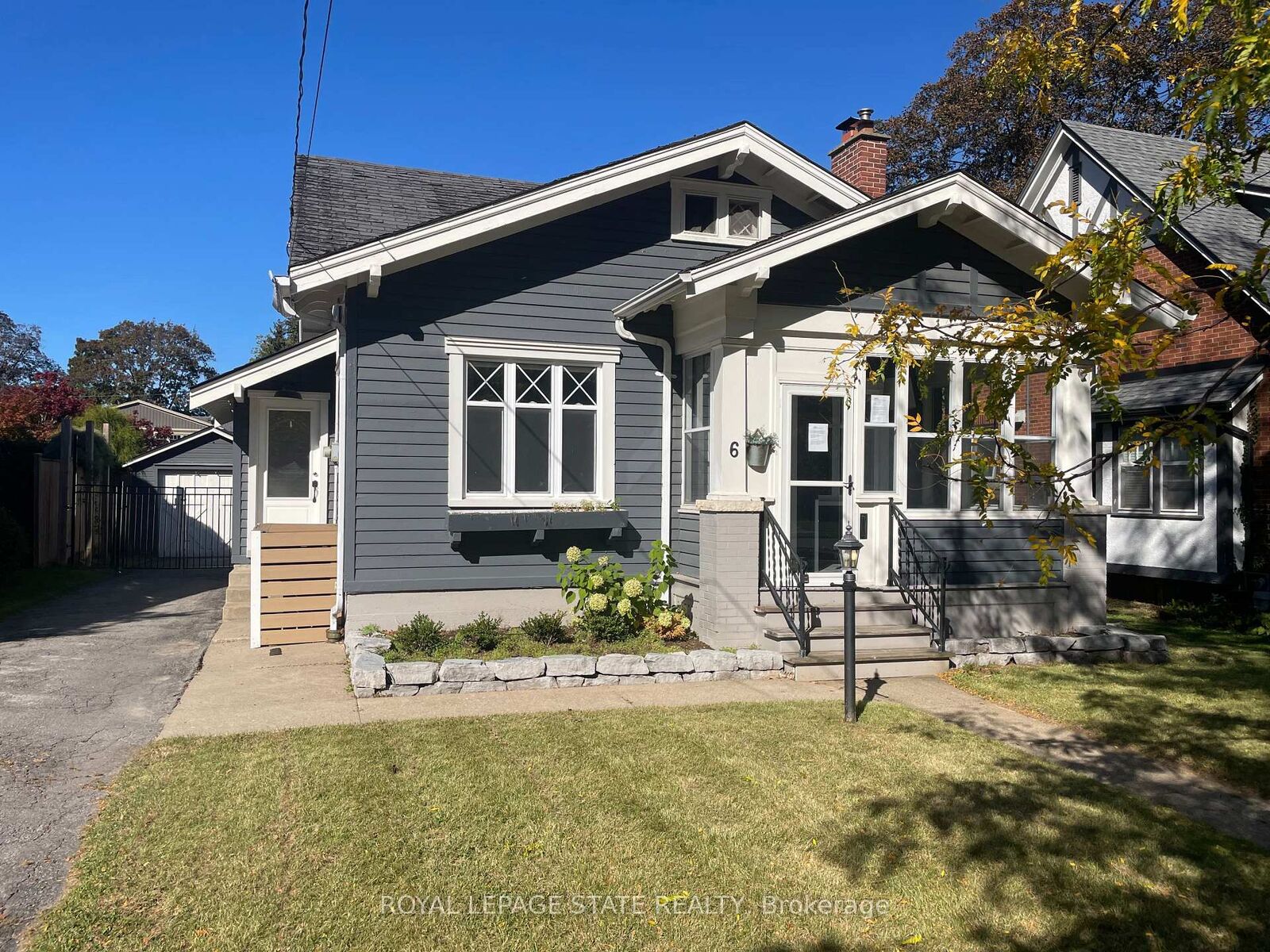 Property Photo: 6 Nelles Boulevard ON L3M 3R1