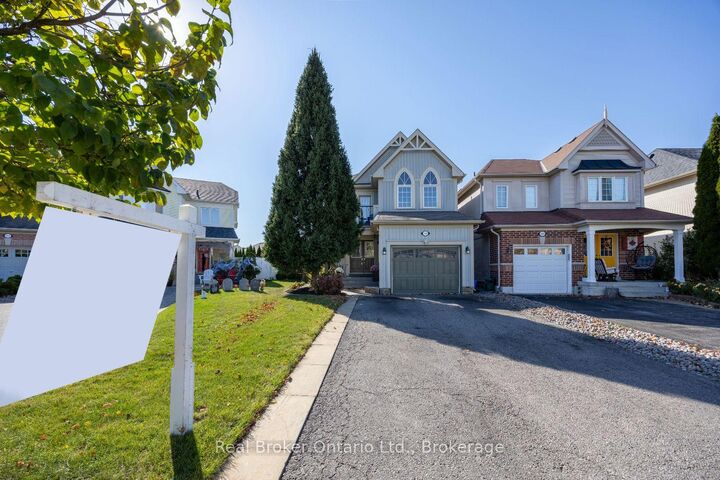 Property Photo:  119 Allworth Crescent  ON L1C 0B3 