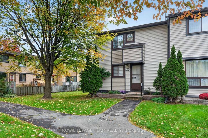 Property Photo:  7866 Jeanne D'Arc Boulevard  ON K1C 2E9 