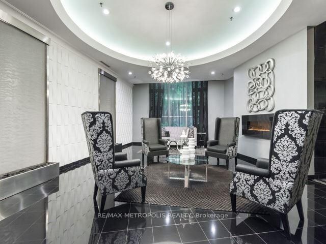 Property Photo: 7 Carlton Street 403 ON M5B 2M3