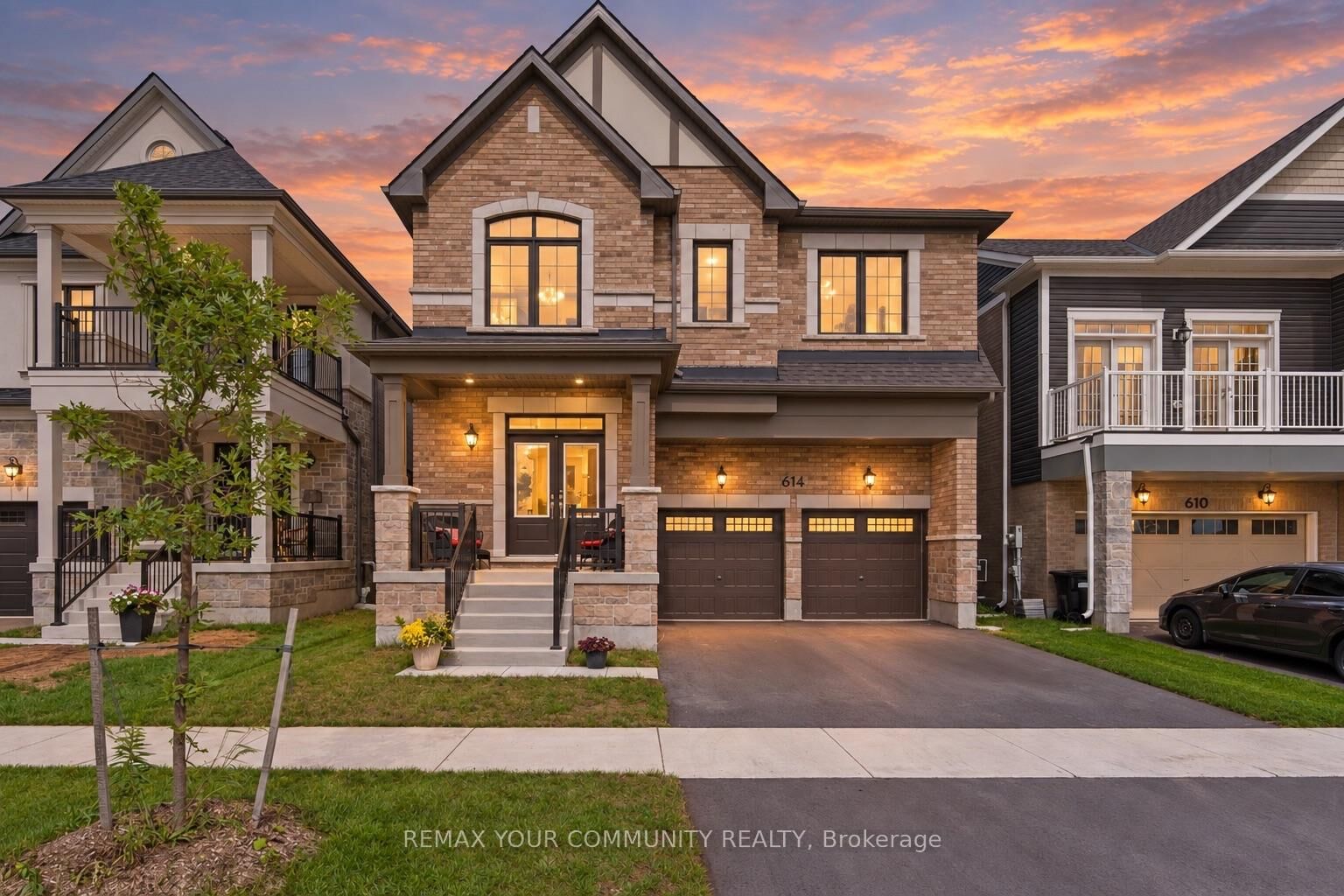 Property Photo:  614 Newlove Street  ON L9S 0S2 