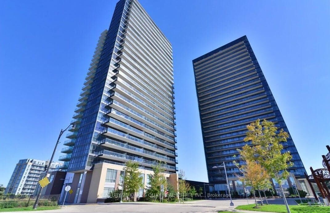 Property Photo: 29 Singer Court 2006 ON M2K 0B3