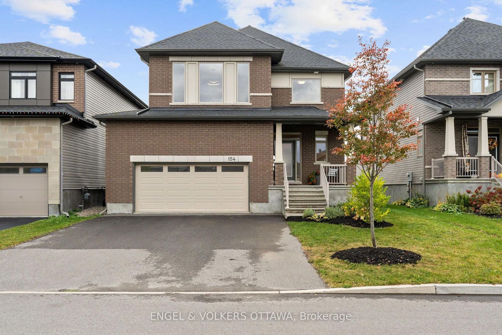 Photo de la propriété:  154 Winterhaven Drive  ON K1W 0P1 