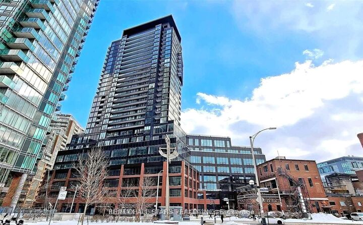Property Photo: 135 East Liberty Street 2101 ON M6K 3P6