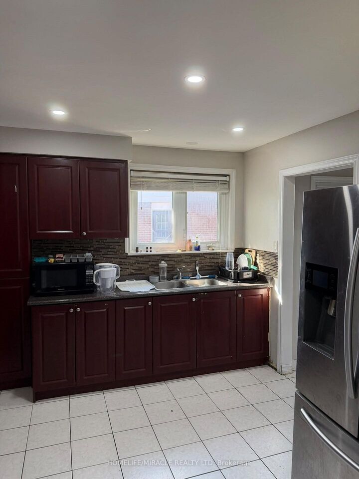 Property Photo: 25 Four Leaf Drive ON M9V 1M7
