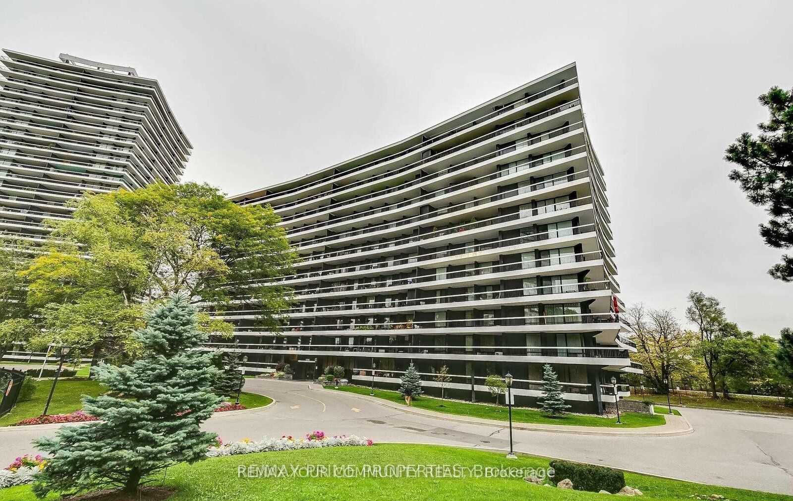 Property Photo:  115 Antibes Drive 702  ON M2R 2Y9 