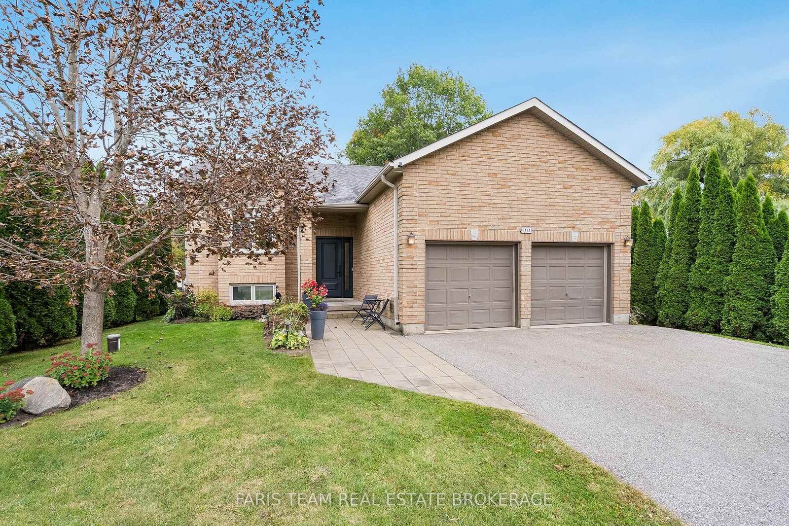 Property Photo:  1011 Ferrier Avenue  ON L0L 1W0 