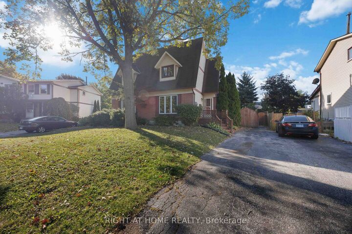 Property Photo:  51 Maplestone Avenue  ON N7S 4X1 