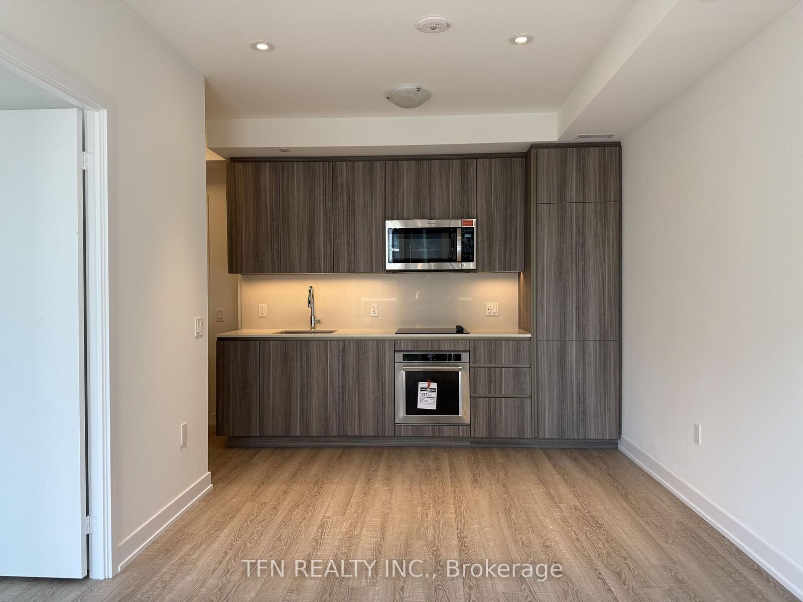 Photo de la propriété: 15 Richardson Street 920 ON M5A 0Y5