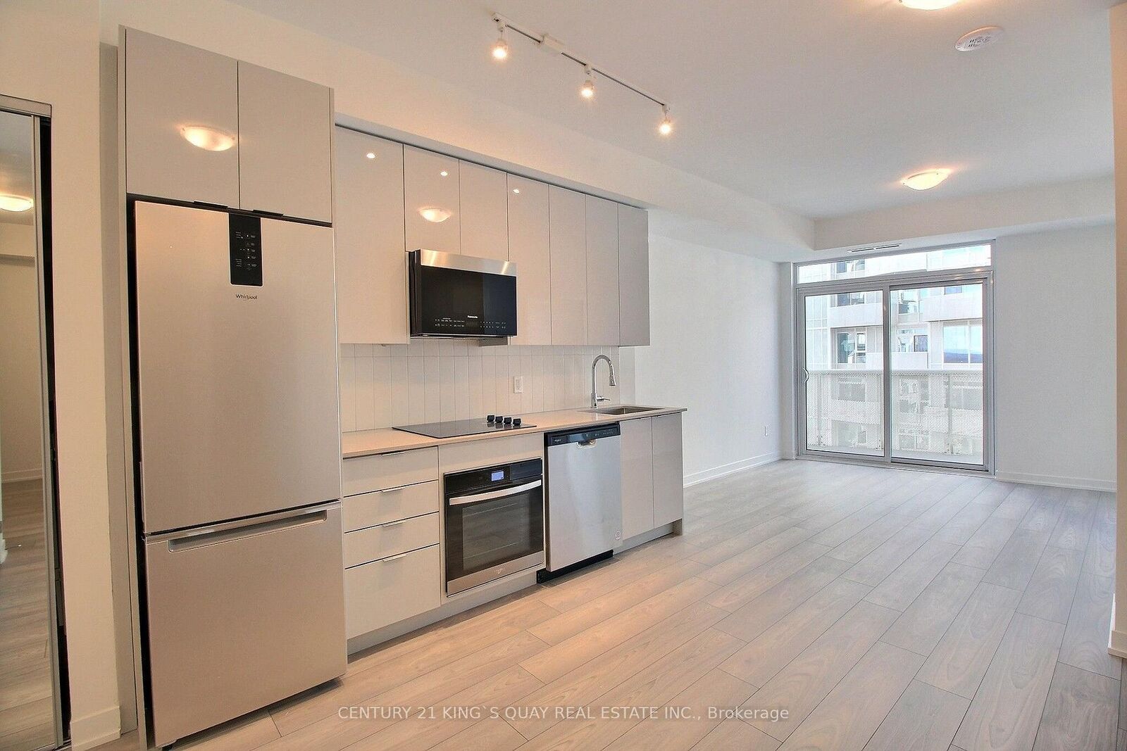 Property Photo:  10 Abeja Street 1416  ON L4K 0R4 