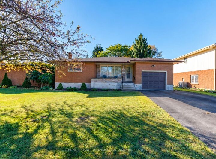 Photo de la propriété:  231 Price Avenue  ON L3C 3Z1 