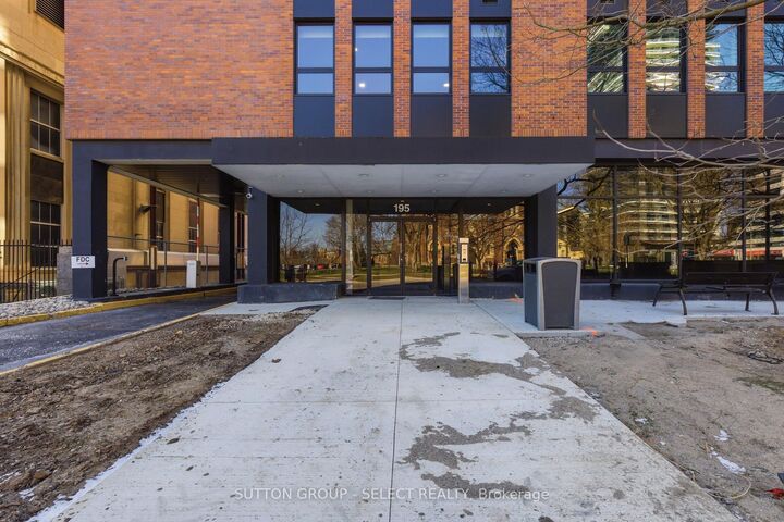 Property Photo:  195 Dufferin Avenue 713  ON N6K 1K7 