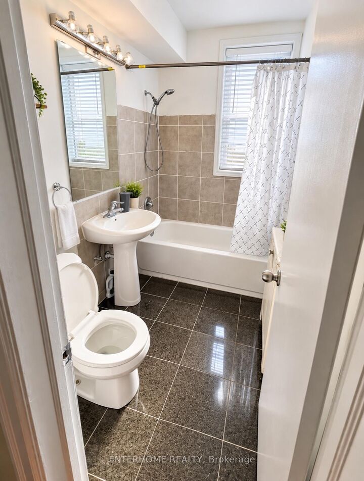 Property Photo:  51 Queen Street 3  ON L6W 2A7 