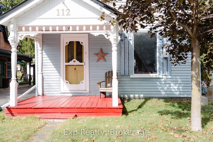 Property Photo:  112 Front Street W  ON K0K 3E0 