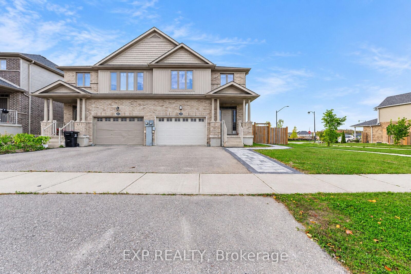 Property Photo: 485 Avens Street Lower ON N2V 0B4